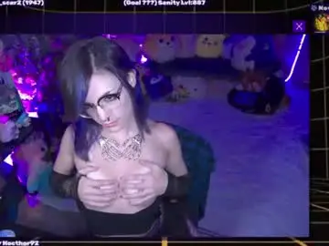 Chaturbate Adult Video Chat of wildwylie