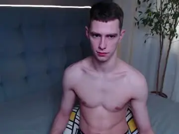 Chaturbate Best live sex cam show of alfie_evanss