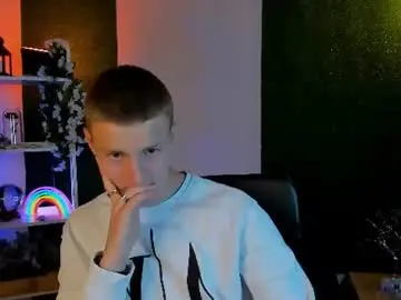 Chaturbate Live Sex Cam of colin_storm