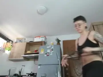 Chaturbate Live Sex Cam of eva_monwalker
