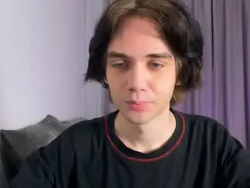 Chaturbate Watch Live Sex Cams of zombde32