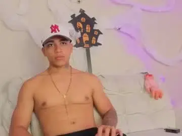 Chaturbate Sex Cam of apoloaustin