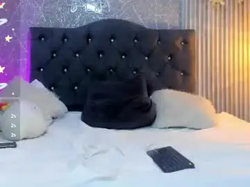 Chaturbate Watch Live Sex Cams of axxelwhite