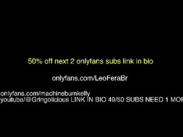 Chaturbate Live Sex Cam of machinebumkelly