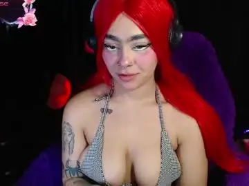 Chaturbate Nude Webcam of maddiie_and_clyde