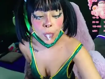 Chaturbate Adult Webcams of maddiie_and_clyde