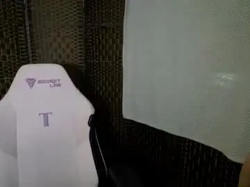 Chaturbate Adult Video Chat of rosierevive