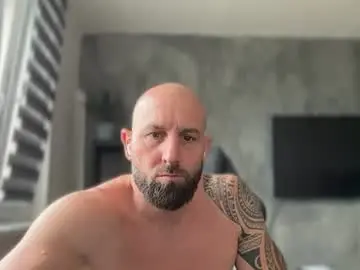Chaturbate Live Sex Cam of tommyx01