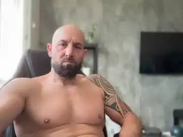 Chaturbate Live Sex Cam of tommyx01