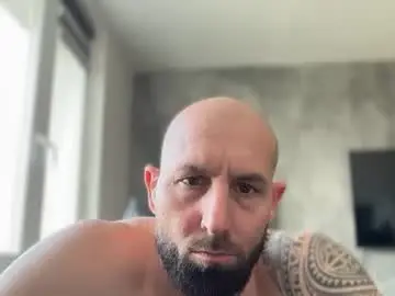 Chaturbate Live Porn of tommyx01