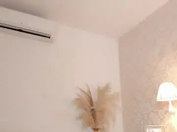 Chaturbate Sex Cam of vaioletgirl_1