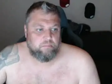 Chaturbate Live Sex Cam of chrizz80