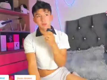 Chaturbate Live Sex Cam of joji__spencer