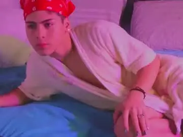 Chaturbate Live Sex Cam of josethariaz25