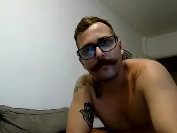Chaturbate Adult Video Chat of michrobinson