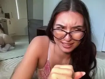 Chaturbate Nude Webcam of mollyy2006