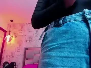 Chaturbate Sex Cam of candy_wiilliams