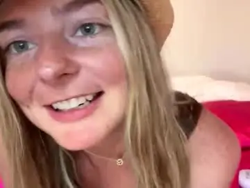 Chaturbate Free Porn Cam of luluxoxo3