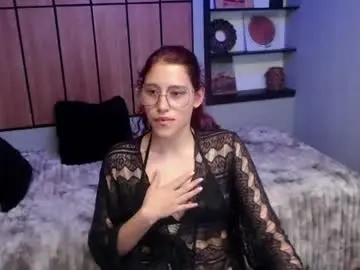 Chaturbate Best live sex cam show of ale_honey_