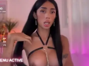 Chaturbate Live Sex Cam of trixieemerald