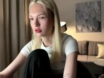 Chaturbate Live Sex Cam of linneabercier