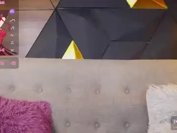 Chaturbate Live Sex Cam of ary_hanna