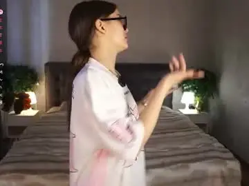 Chaturbate Best live sex cam show of auroralowen