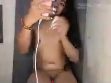 Chaturbate Adult Video Chat of lustfuloffendertrina