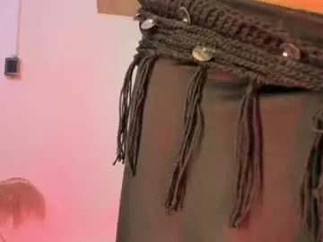 Chaturbate Free Live Porn of tylla__