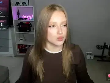 Chaturbate Live Sex Cam of ju_lii
