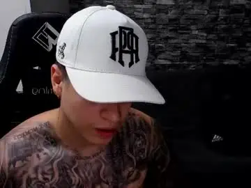 Chaturbate Live Porn of mathew_wolf4