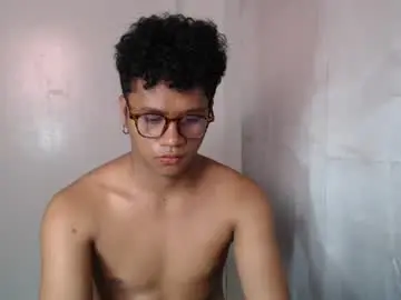 Chaturbate Watch Live Sex Cams of naughtyhot_star19