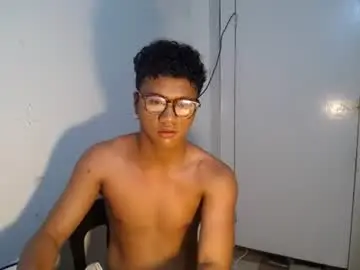 Chaturbate Adult Video Chat of naughtyhot_star19