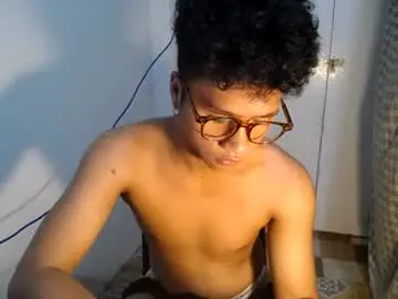 Chaturbate Free Live Porn of naughtyhot_star19