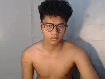 Chaturbate Best live sex cam show of naughtyhot_star19
