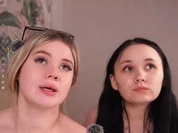 Chaturbate Watch Live Sex Cams of zara_shine