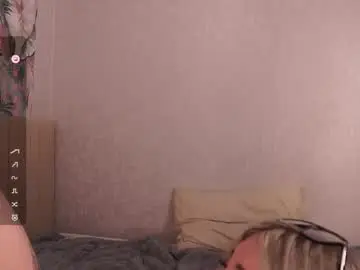 Chaturbate Adult Video Chat of zara_shine