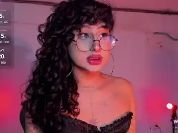 Chaturbate Live Sex Cam of heka_prudence