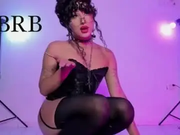 Chaturbate Live Sex Cam of heka_prudence