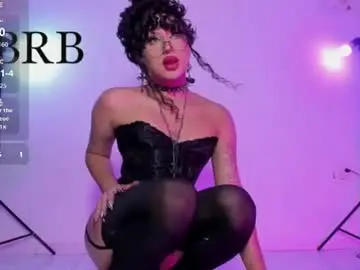 Chaturbate Live Sex Cam of heka_prudence