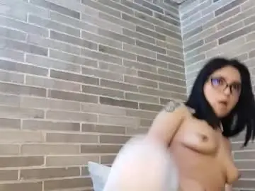 Chaturbate Watch Live Sex Cams of helenacyruss666