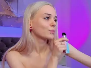 Chaturbate Live Sex Cam of m1m1_angels