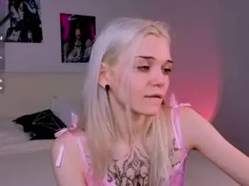 Chaturbate Watch Live Sex Cams of m1m1_angels