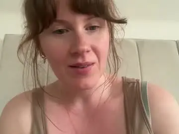 Chaturbate Live Sex of red_head_rosie_69