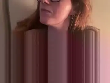 Chaturbate Live Sex Cam of red_head_rosie_69