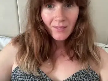 Chaturbate Free Porn Cam of red_head_rosie_69