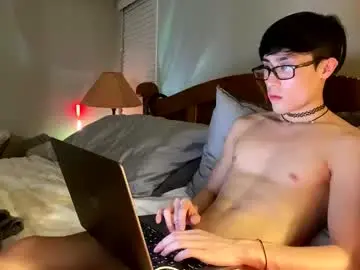 Chaturbate Live Sex Cam of hottiewithabody101