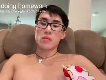 Chaturbate Live Sex of hottiewithabody101