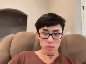 Chaturbate Live Sex Cam of hottiewithabody101