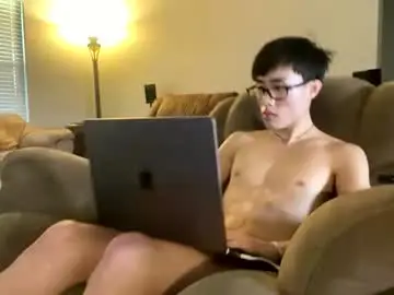 Chaturbate Live Sex Cam of hottiewithabody101